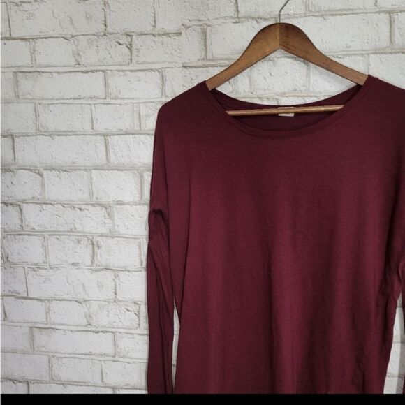 Victoria's Secret burgundy long sleeve night tee NWOT - Picture 2 of 8